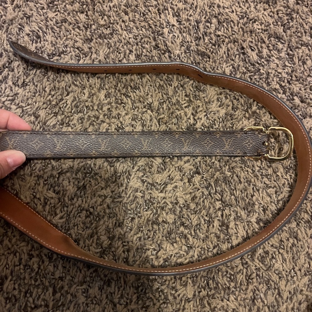 AUTHENTIC LV Belt